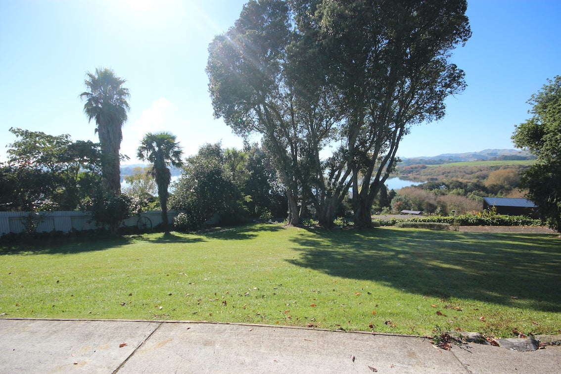 73 Weavers Crossing Road, Huntly - Carousel 1