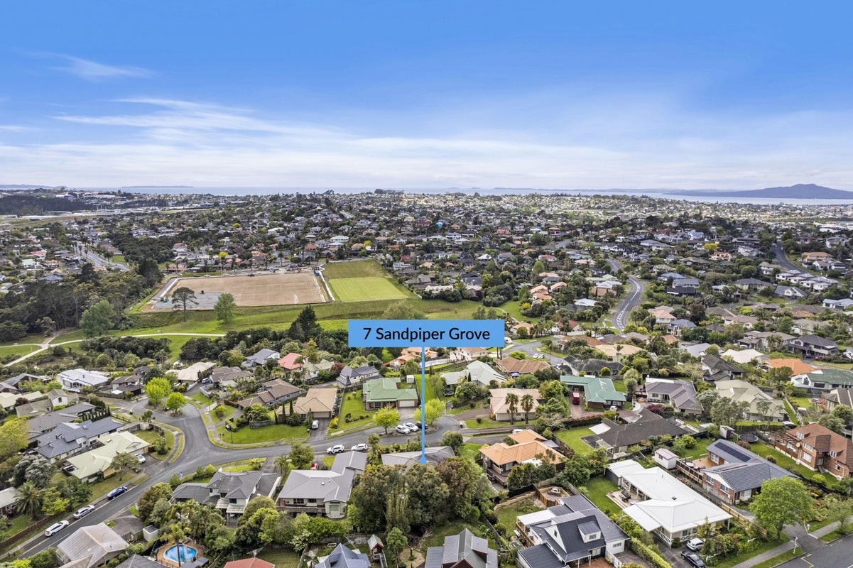 7 Sandpiper Grove, Unsworth Heights, Auckland - Carousel 2