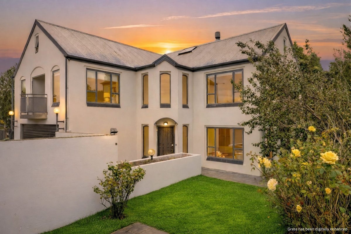 2/155 Yaldhurst Road, Sockburn, Christchurch - Carousel 1