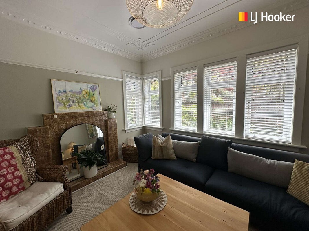 23 Falkland Street, Maori Hill, Dunedin - Carousel 1