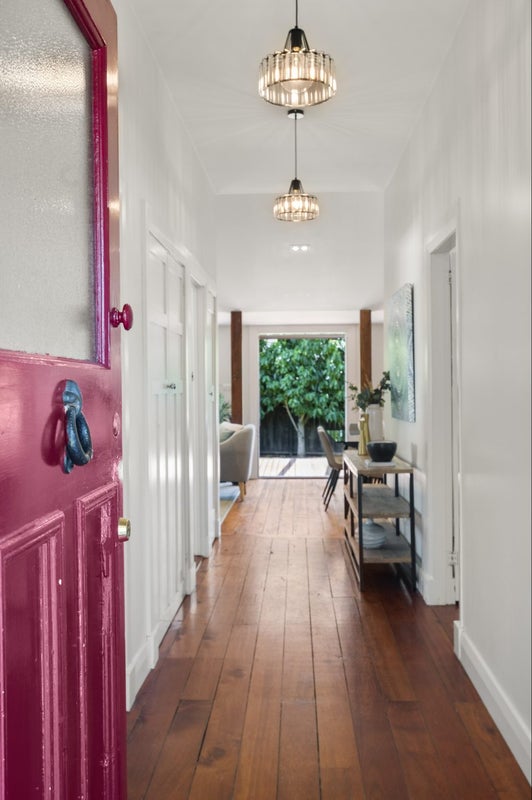 17 Rimu Street, New Lynn, Auckland - Carousel 21