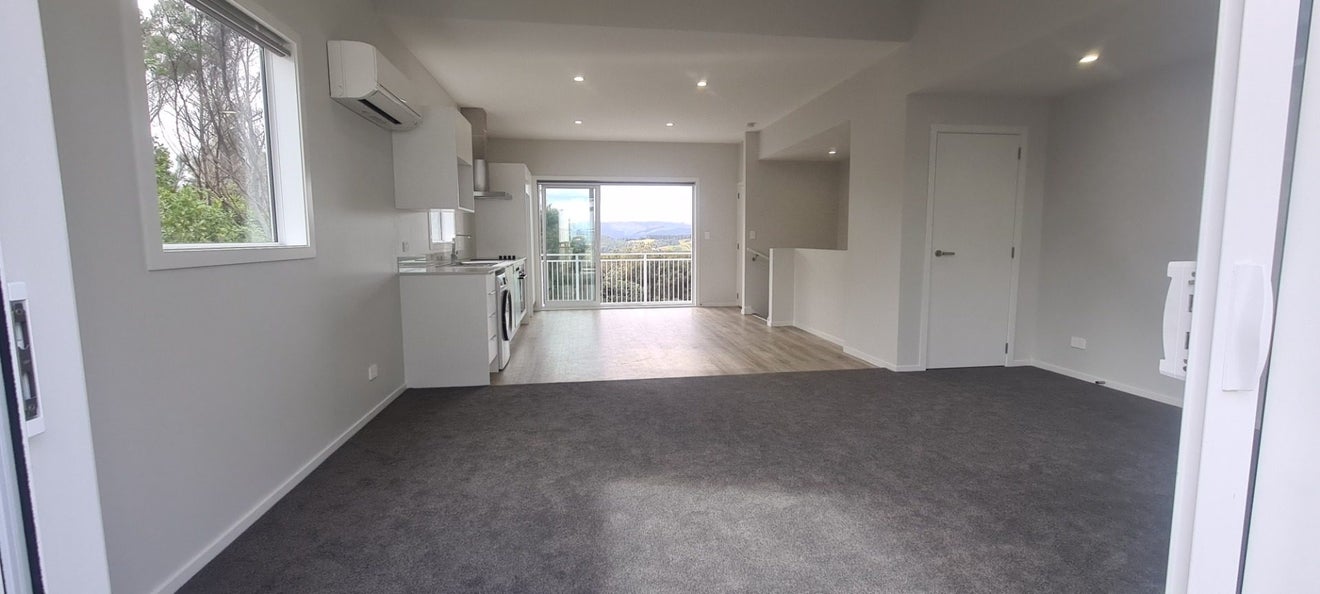20 Tai Lane, Whitby, Porirua - Carousel 2
