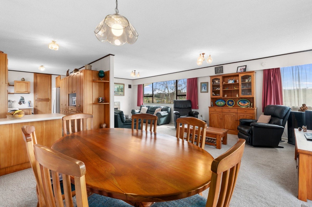 2 Laurence Street, Gate Pa, Tauranga - Carousel 2