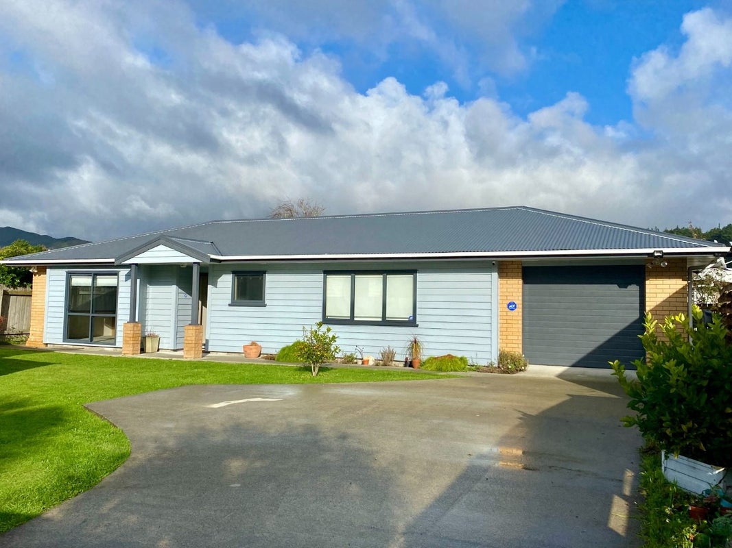 14A Glen Road, Stokes Valley, Lower Hutt - Carousel 1