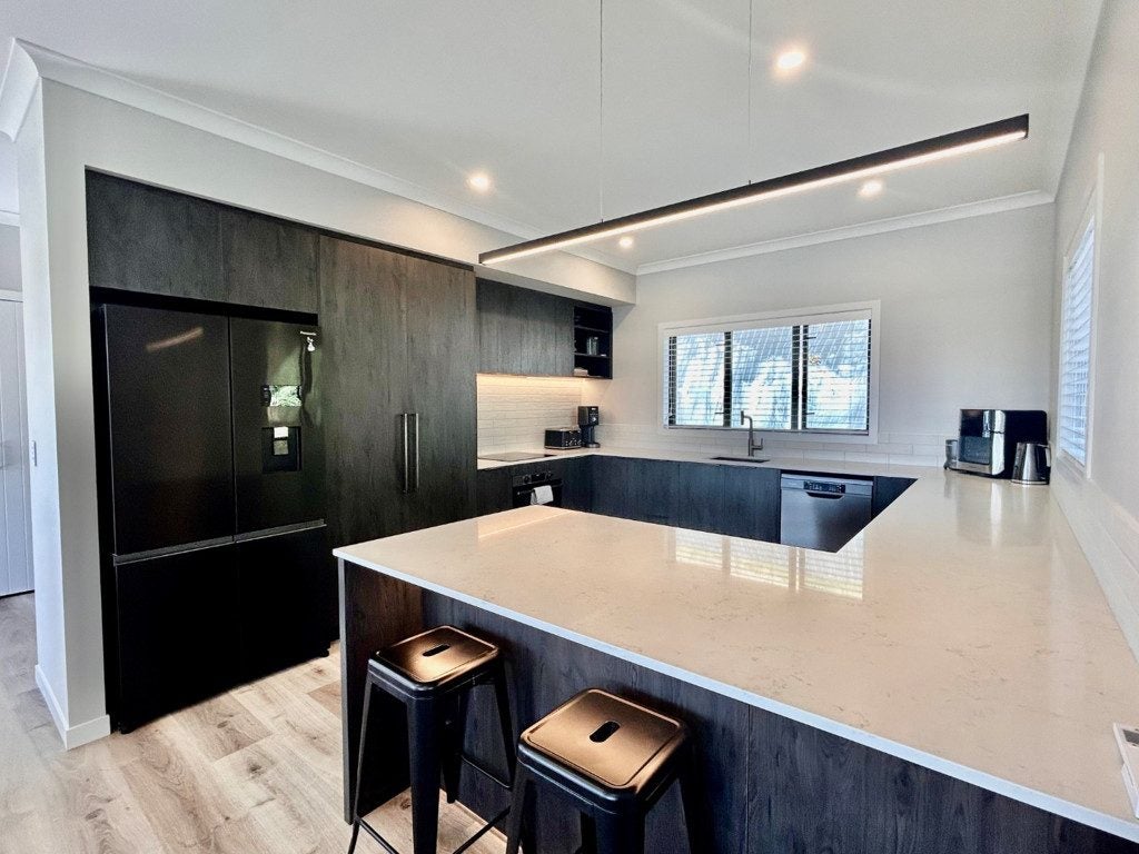93 Oak Road, Poraiti, Napier - Carousel 2