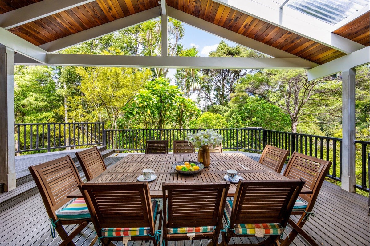 33 Treetops Way, Bayview, Auckland - Carousel 1