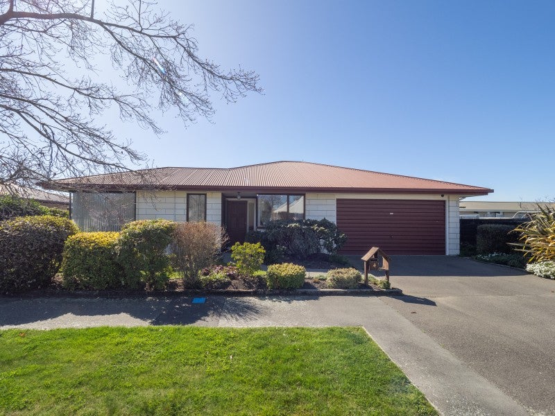 4 Reighton Drive, Allenton, Ashburton - Carousel 1