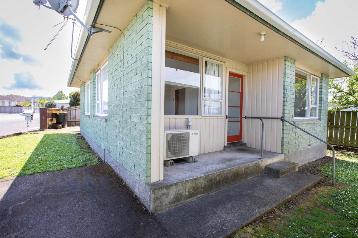 4C Princess Street, Dannevirke, Dannevirke - Carousel 2