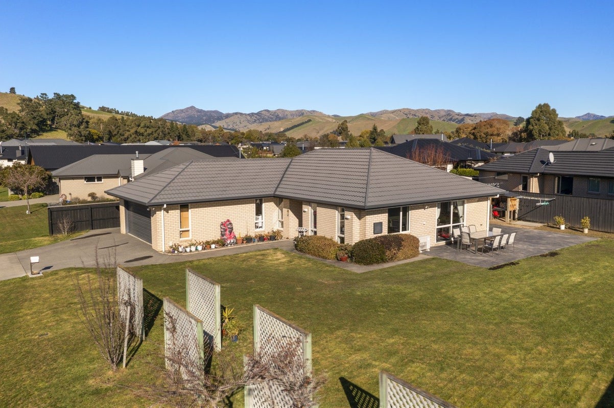 8 Grigg Drive, Witherlea, Blenheim - Carousel 1