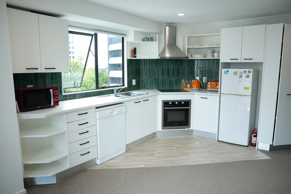9D/6 Whitaker Place, Grafton, Auckland - Carousel 2