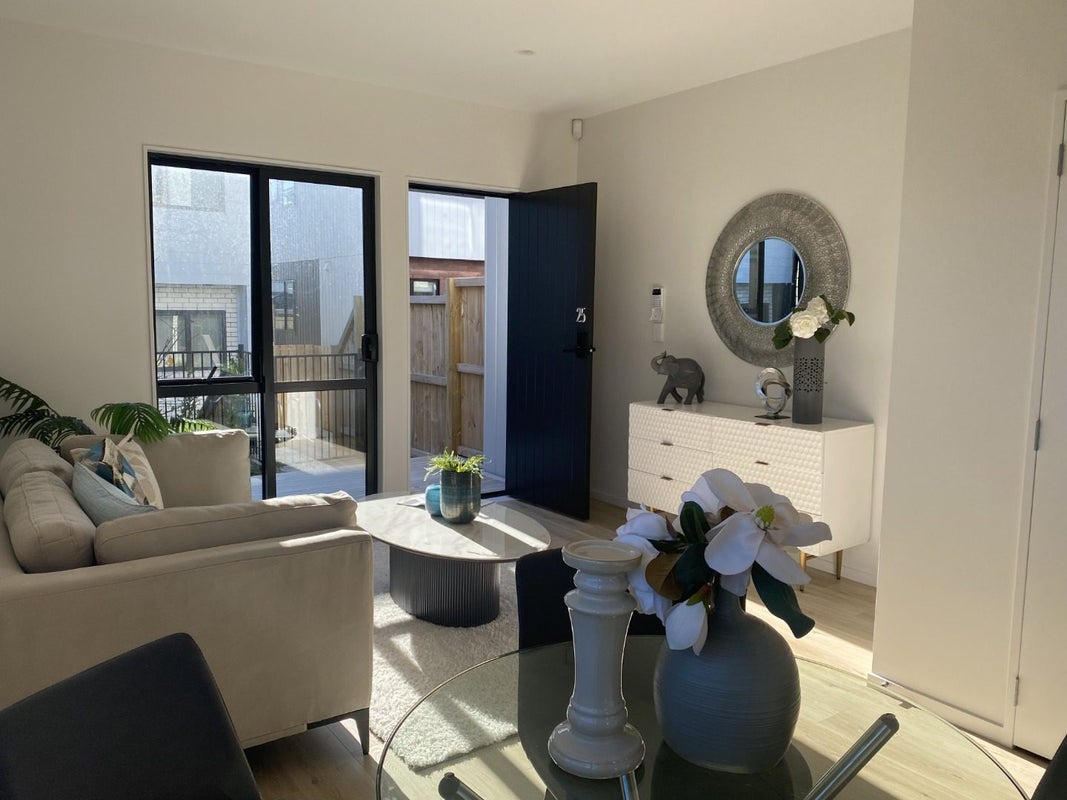 25 Paetai Lane, Te Atatu Peninsula, Auckland - Carousel 2