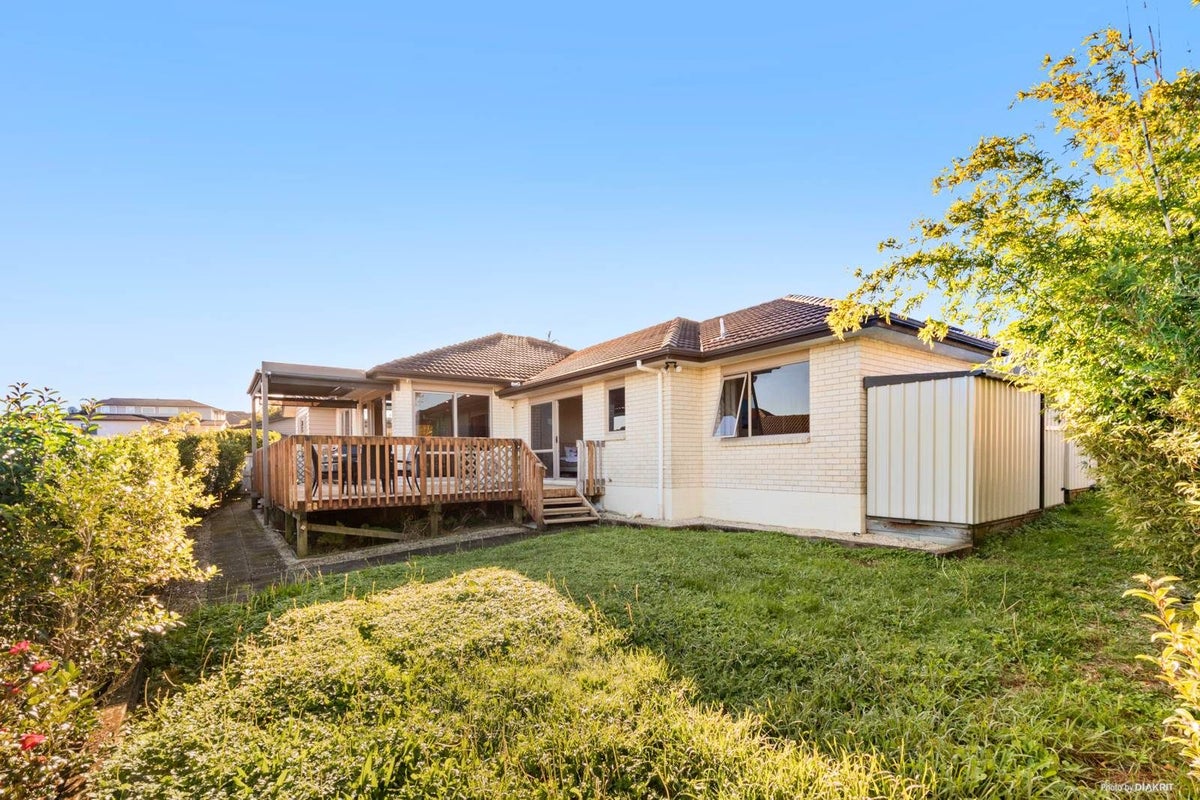 5 Bilancia Place, Flat Bush, Auckland - Carousel 2