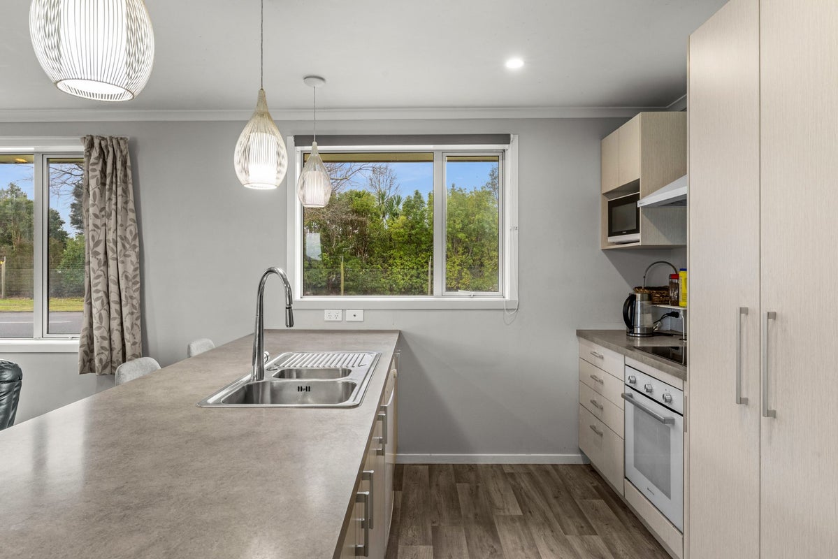 34 Kirkwood Road, Flaxmere, Hastings - Carousel 2