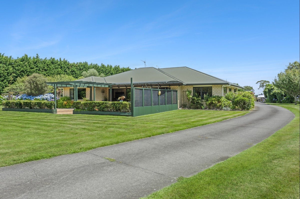 621F Marychurch Road, Matangi, Hamilton - Carousel 1