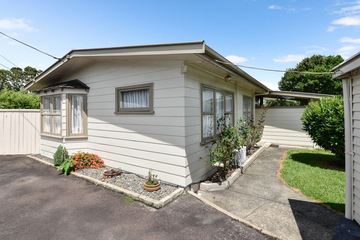 42 Fitzroy Avenue, Fitzroy, Hamilton - Carousel 2