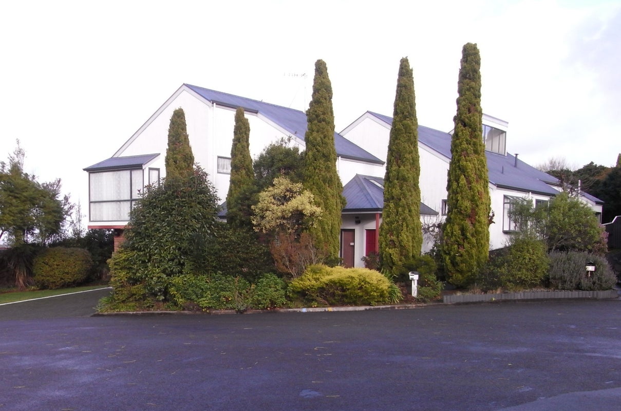 3 Linda Place, Saint Johns Hill, Whanganui - Carousel 1