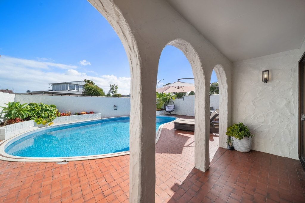 20A Taonui Street, Rosehill, Papakura - Carousel 2