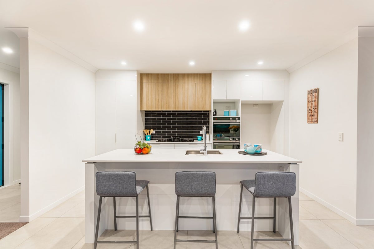 17 Whenuapai Drive, Whenuapai, Auckland - Carousel 2