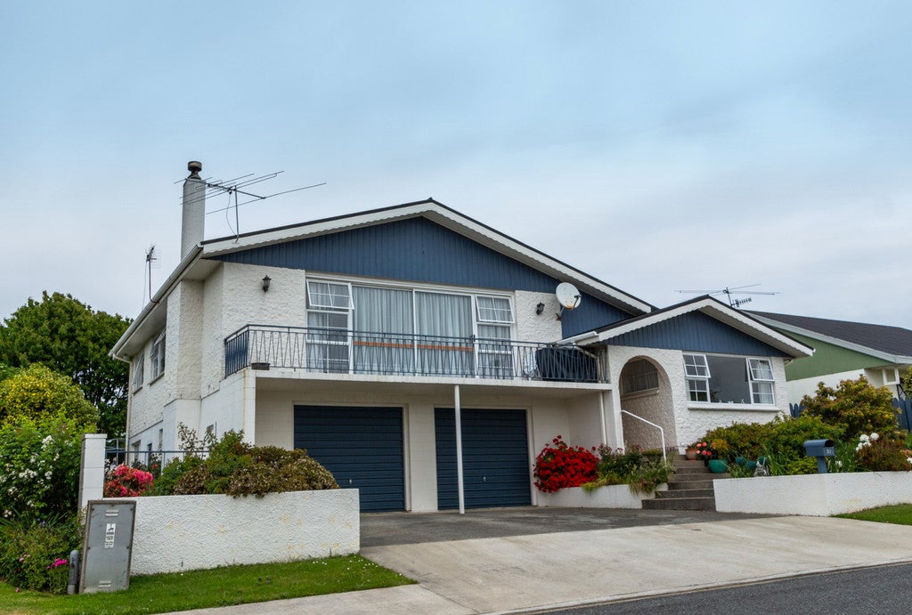 27 Orwell Crescent, Newfield, Invercargill - Carousel 1