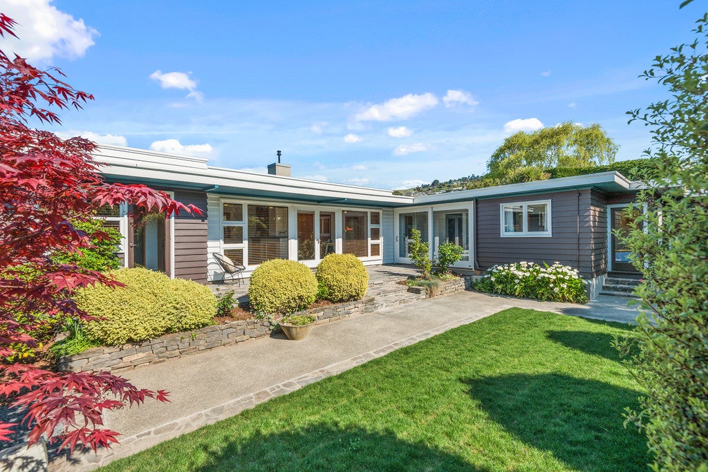 7 James Street, Redcliffs, Christchurch - Carousel 1