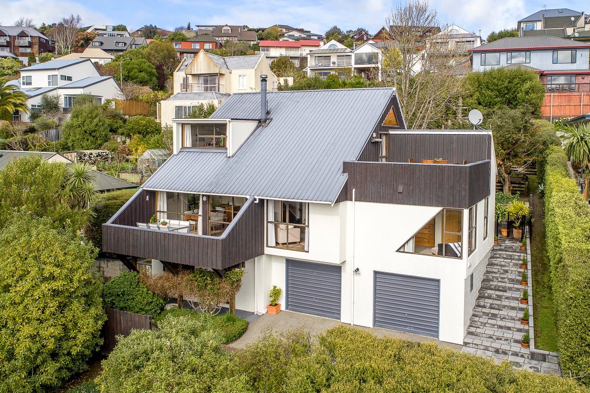 18 Happy Home Road, Westmorland, Christchurch - Carousel 1