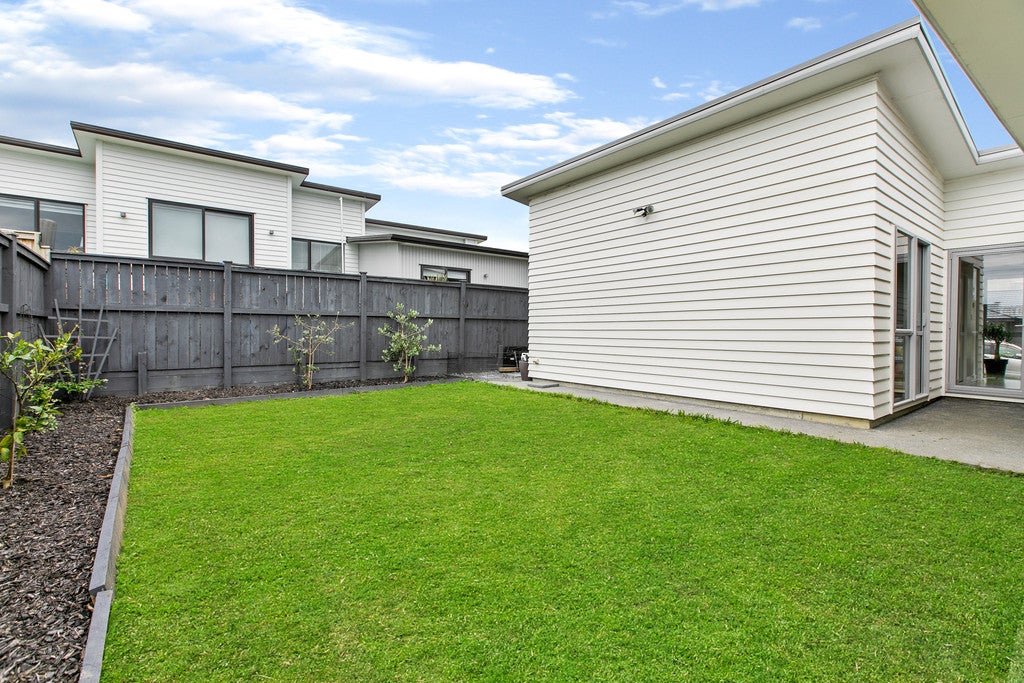 27 Karo Road, Beachlands, Auckland - Carousel 26