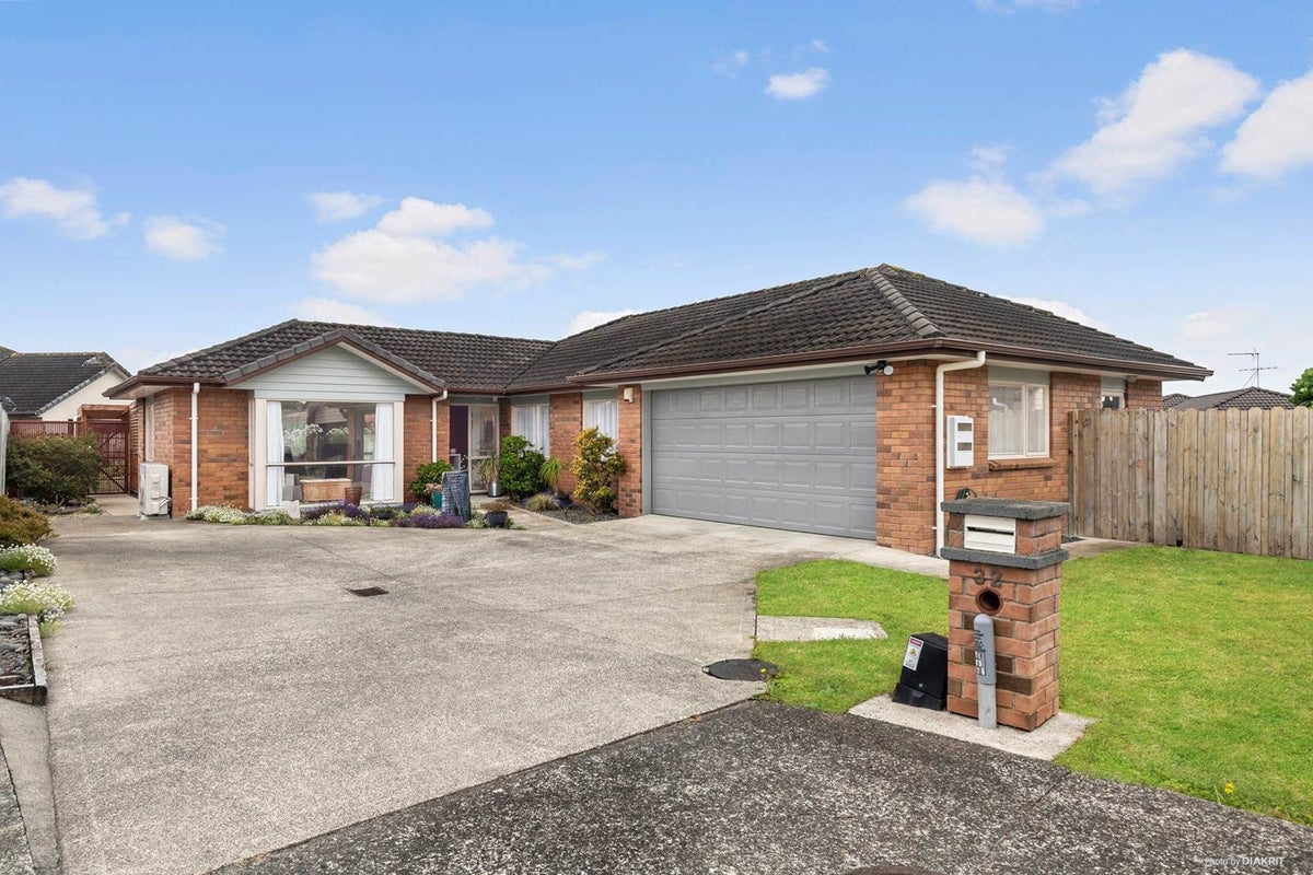 32 Ploughmans Avenue, Pukekohe, Pukekohe - Carousel 2