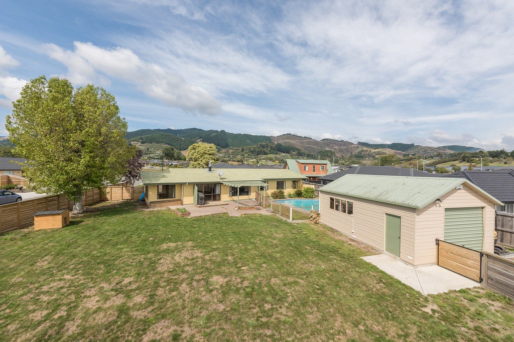1 Carmello Grove, Richmond - Carousel 2
