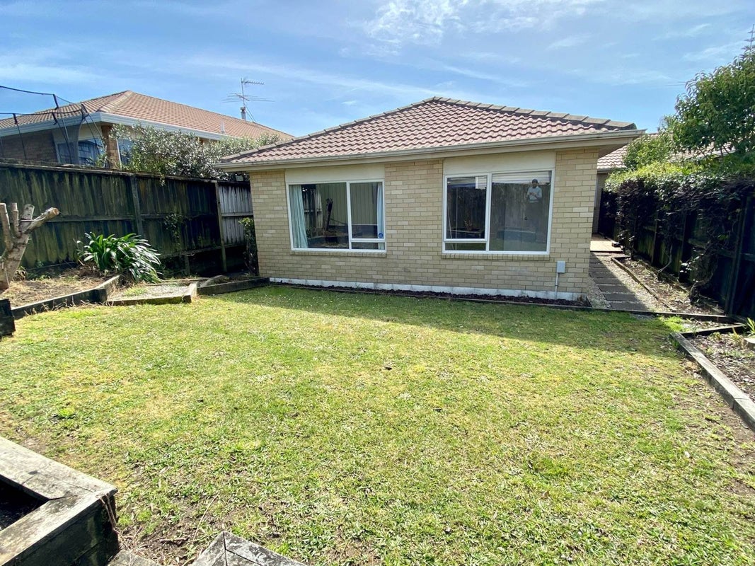 7a Buncrana Place, Pinehill, North Shore City, Auckland - Carousel 12
