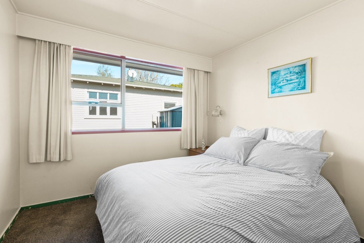 2/208 Wolseley Street, Mayfair, Hastings - Carousel 14