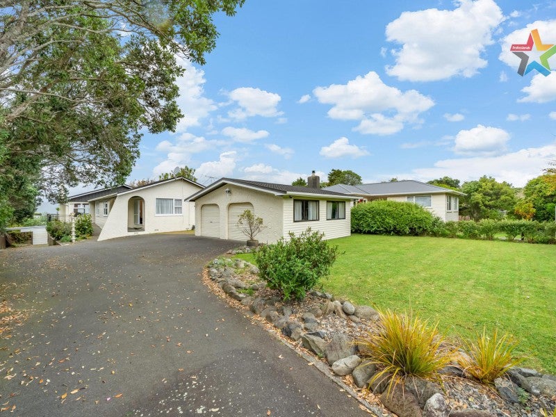 12 Foster Crescent, Belmont, Lower Hutt - Carousel 2