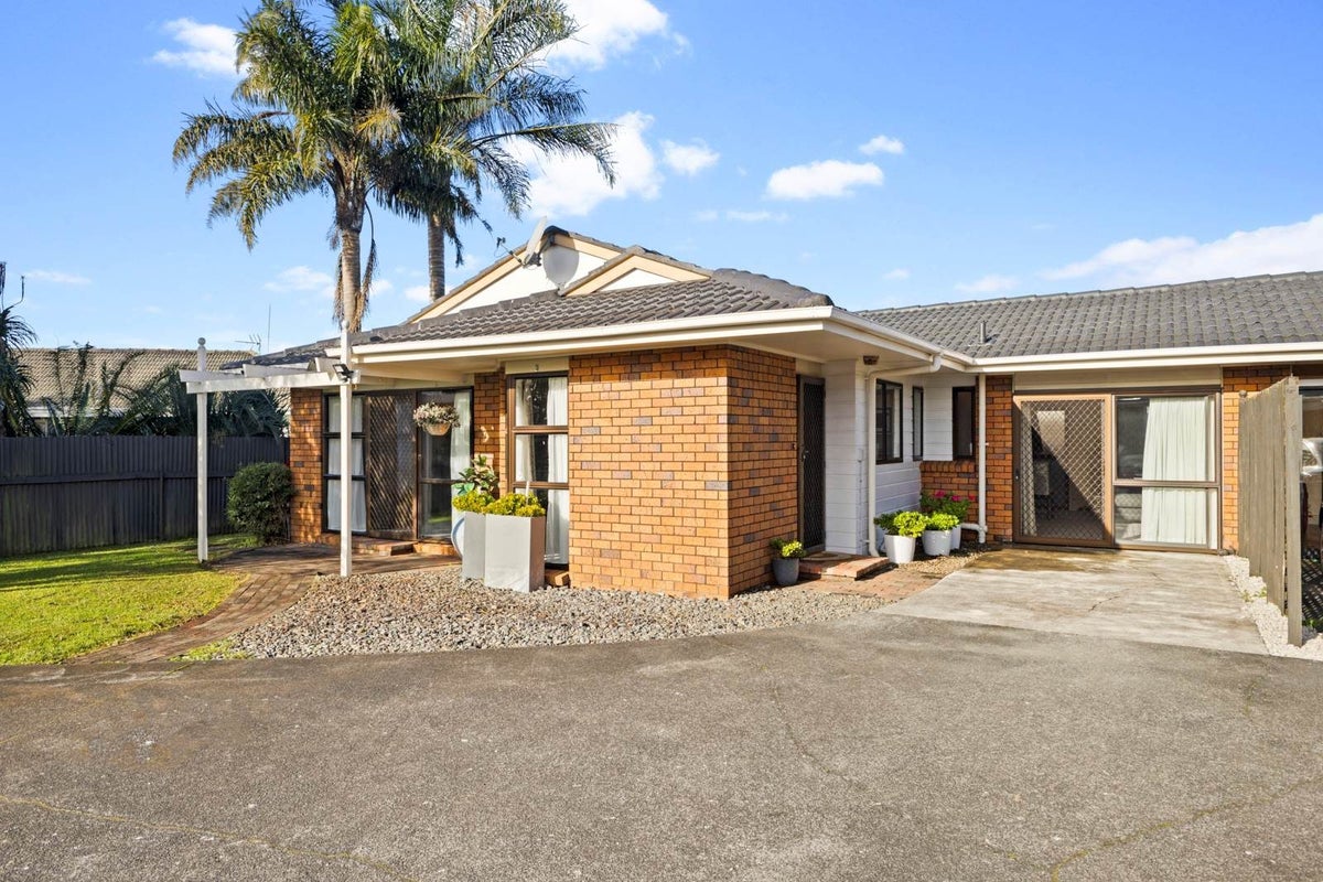 3/111 Kolmar Road, Papatoetoe, Manukau City, Auckland - Carousel 1