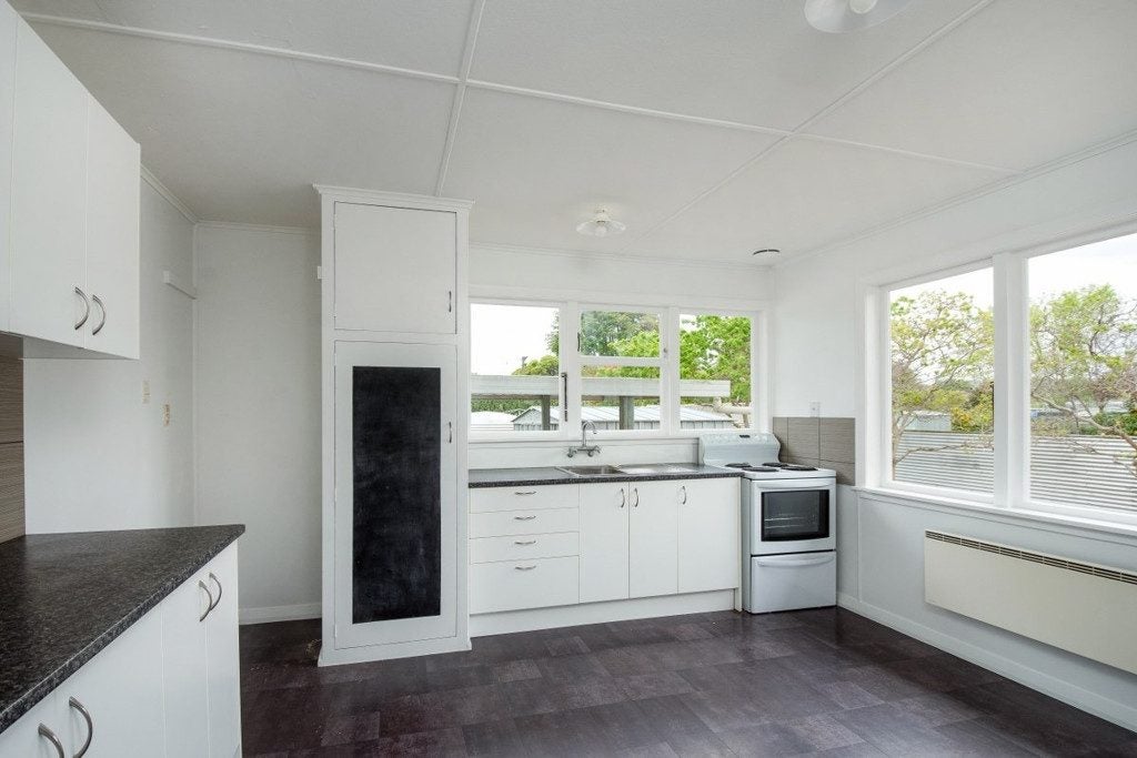 12 Gardiner Street, Riversdale, Blenheim - Carousel 2