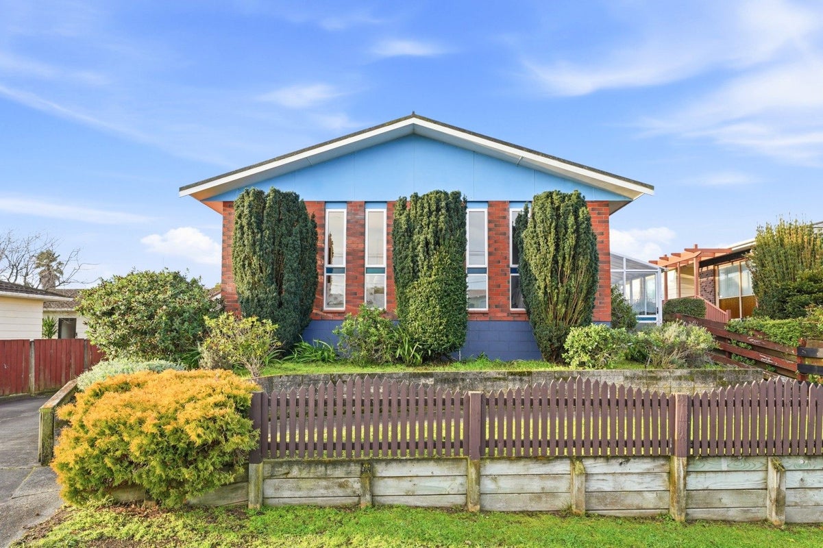 96 Somerset Road, Springvale, Whanganui - Carousel 1