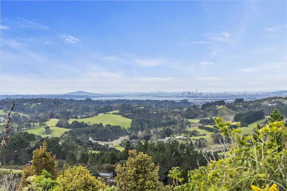 199 Anzac Road, Waitakere, Auckland - Carousel 1