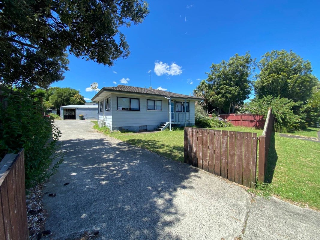 68 Redcrest Avenue, Red Hill, Papakura - Carousel 8