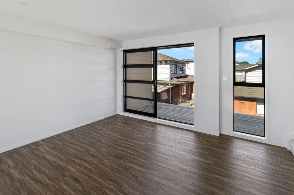 7/3153 Great North Road, New Lynn, Auckland - Carousel 1