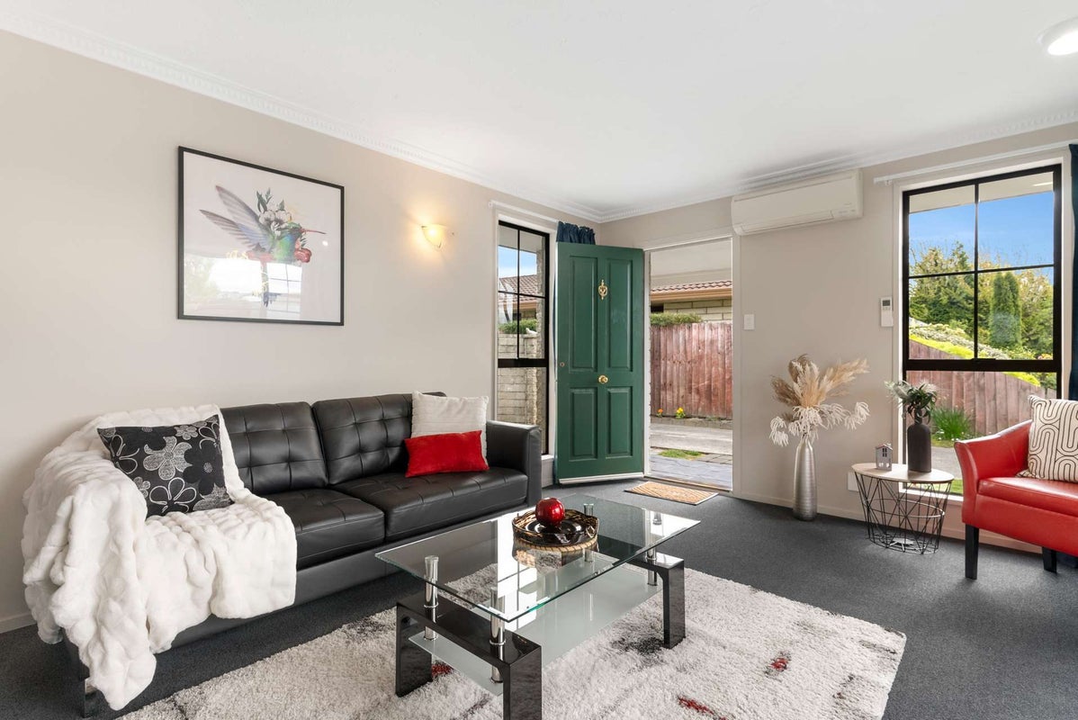 1/37 Karnak Crescent, Russley, Christchurch - Carousel 2