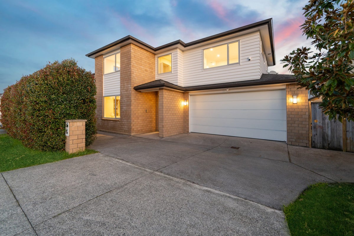 55 Kerrykeel Drive, Flat Bush, Manukau City, Auckland - Carousel 1