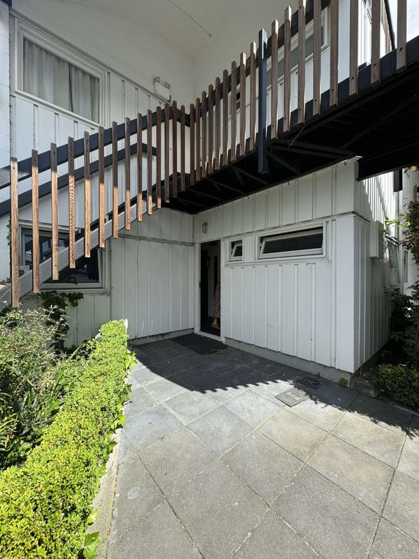 1/136 Holly Road, St Albans, Christchurch - Carousel 2
