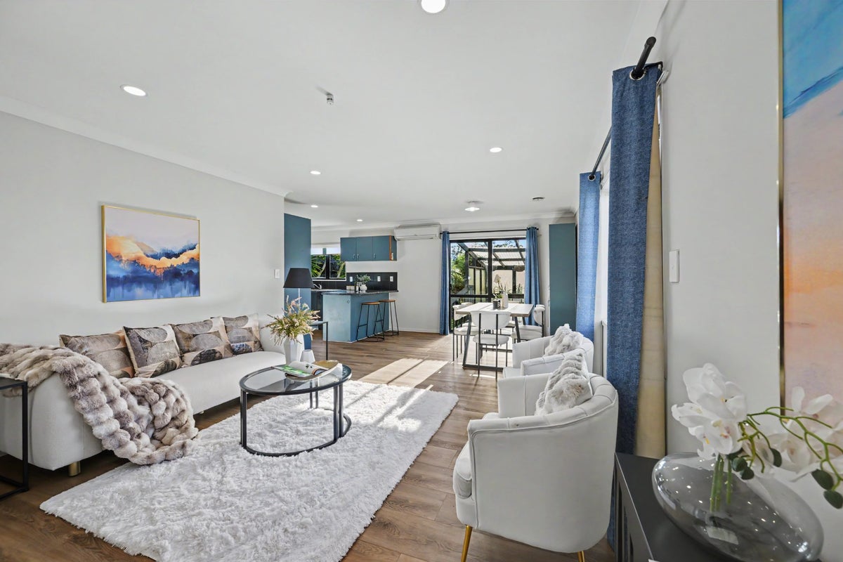 30 Arlette Place, Massey, Auckland - Carousel 2