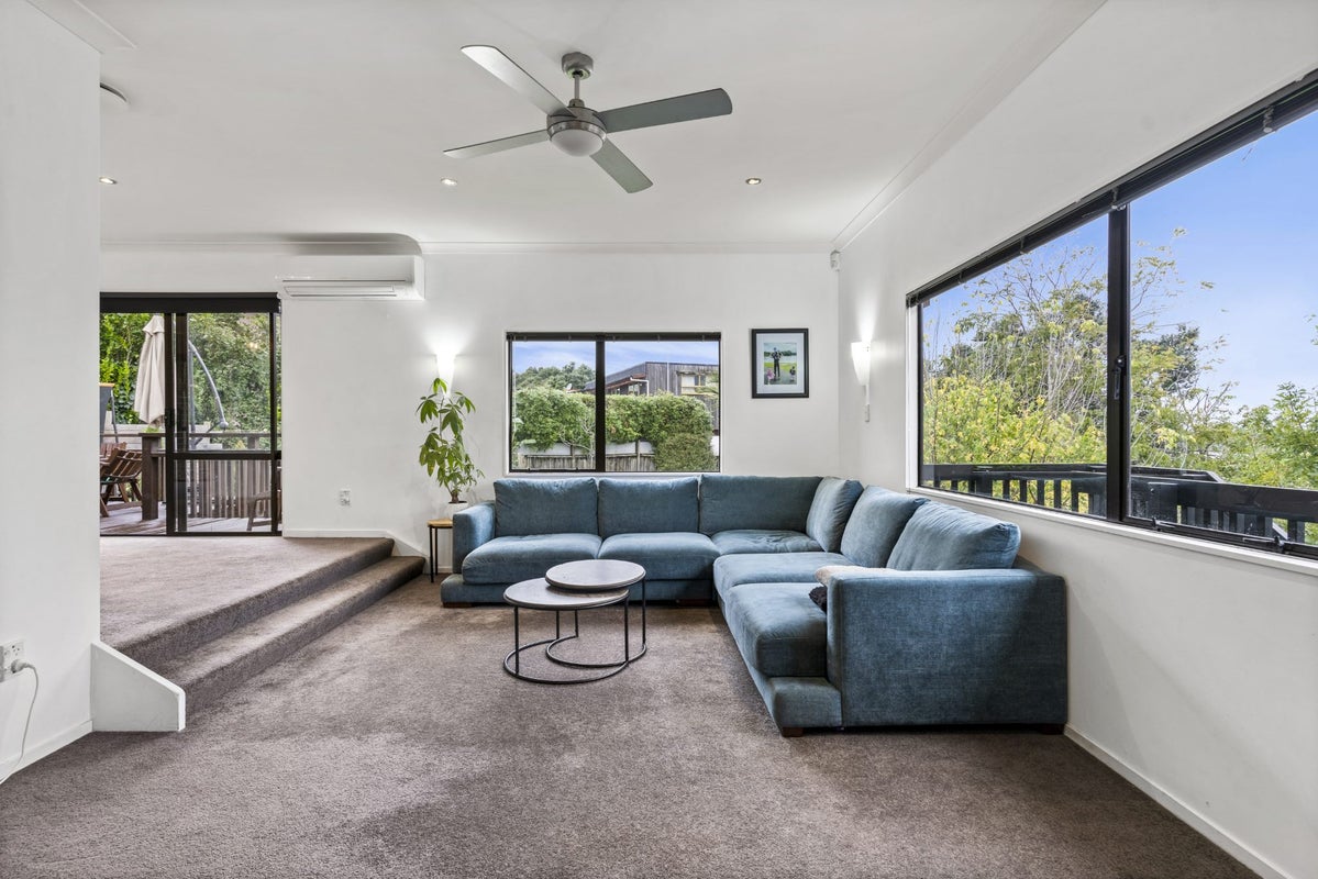 119 West Harbour Drive, West Harbour, Auckland - Carousel 2