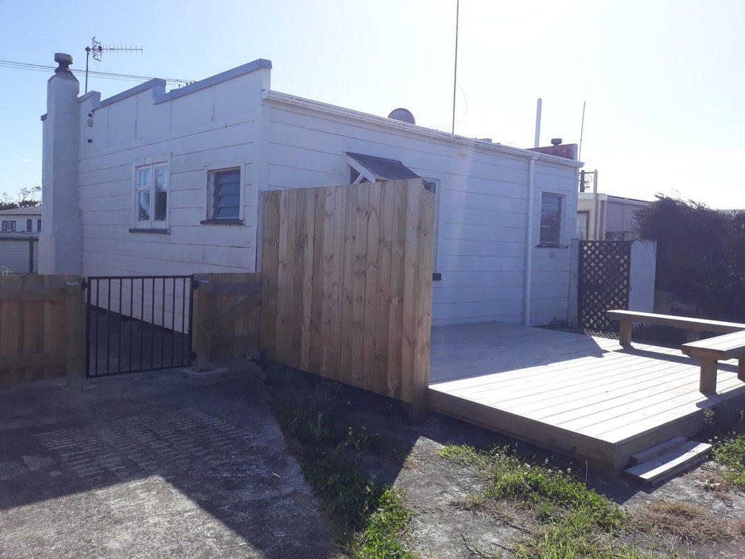 11A Thomas Place, Foxton Beach, Foxton - Carousel 11