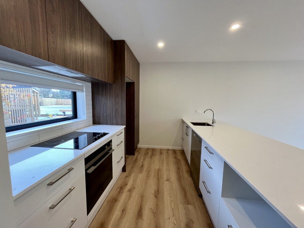5/11 Trist Place, Edgeware, Christchurch - Carousel 2