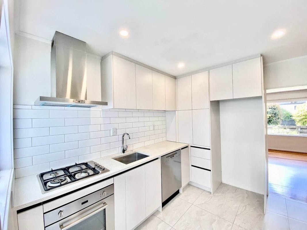 3/4 Rewi Road, Royal Oak, Auckland - Carousel 2