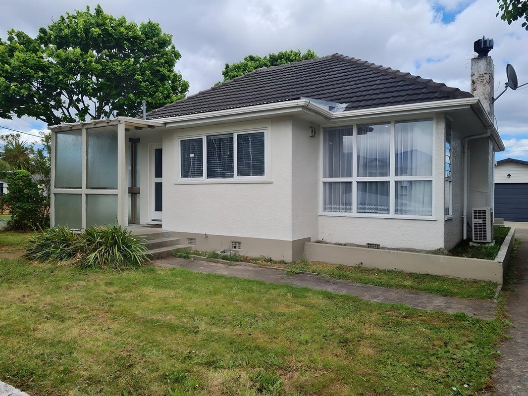 101 Gibbons Street, Ebdentown, Upper Hutt - Carousel 1