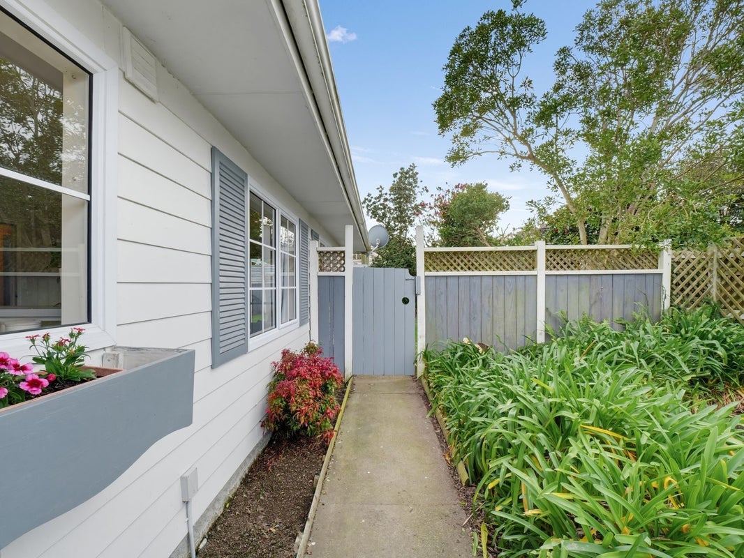10B Ihle Street, Terrace End, Palmerston North - Carousel 2