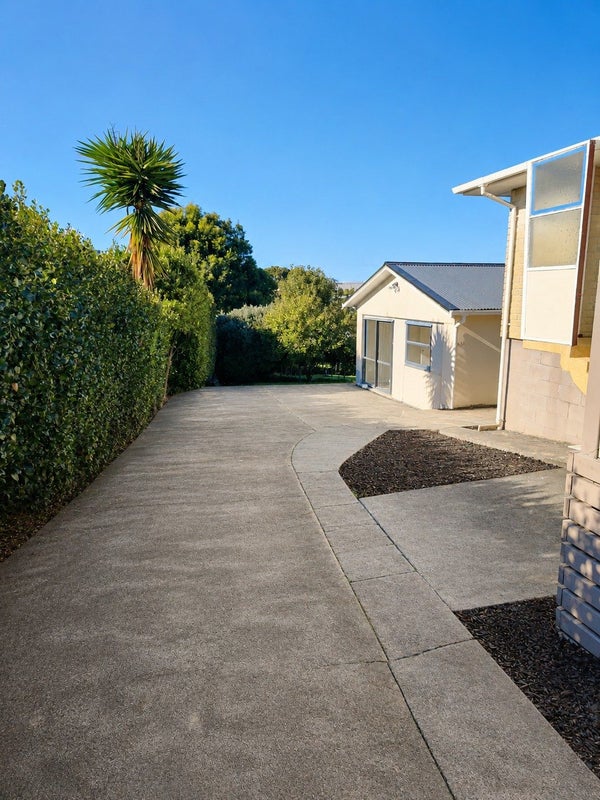 1 Keate Place, Mount Wellington, Auckland - Carousel 1