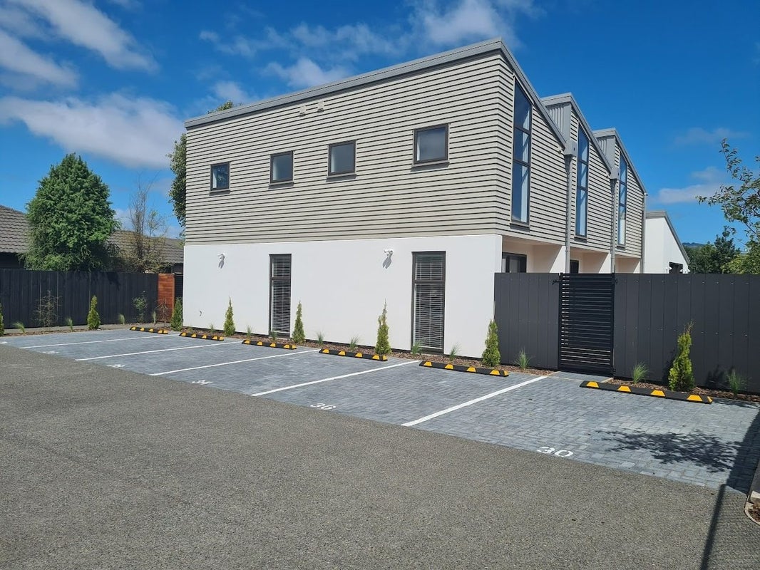 28 Church Square, Addington, Christchurch - Carousel 1