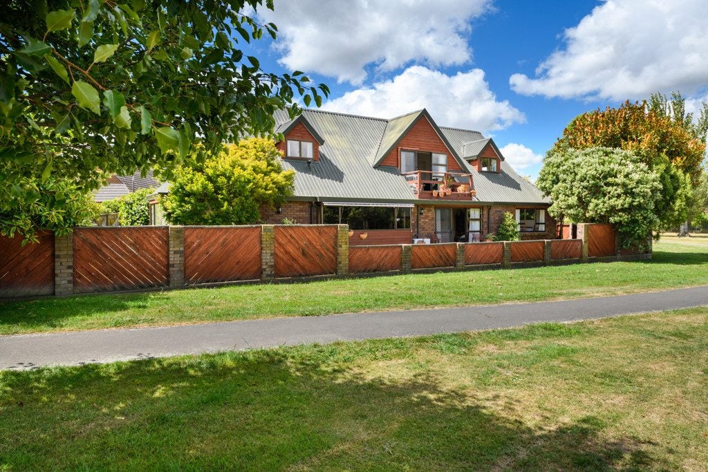 91 Waterloo Crescent, Hokowhitu, Palmerston North - Carousel 2